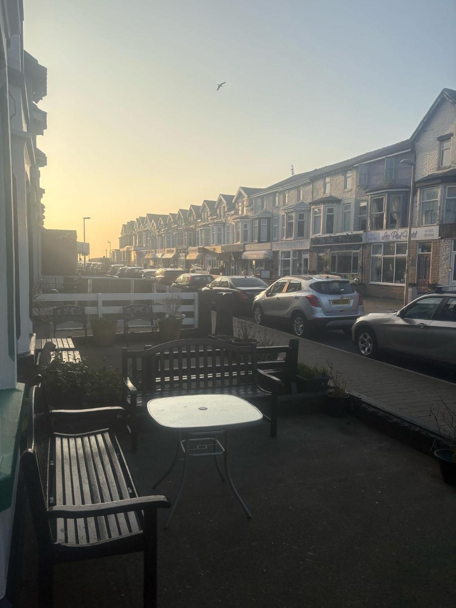Fir Trees Otel Blackpool Dış mekan fotoğraf
